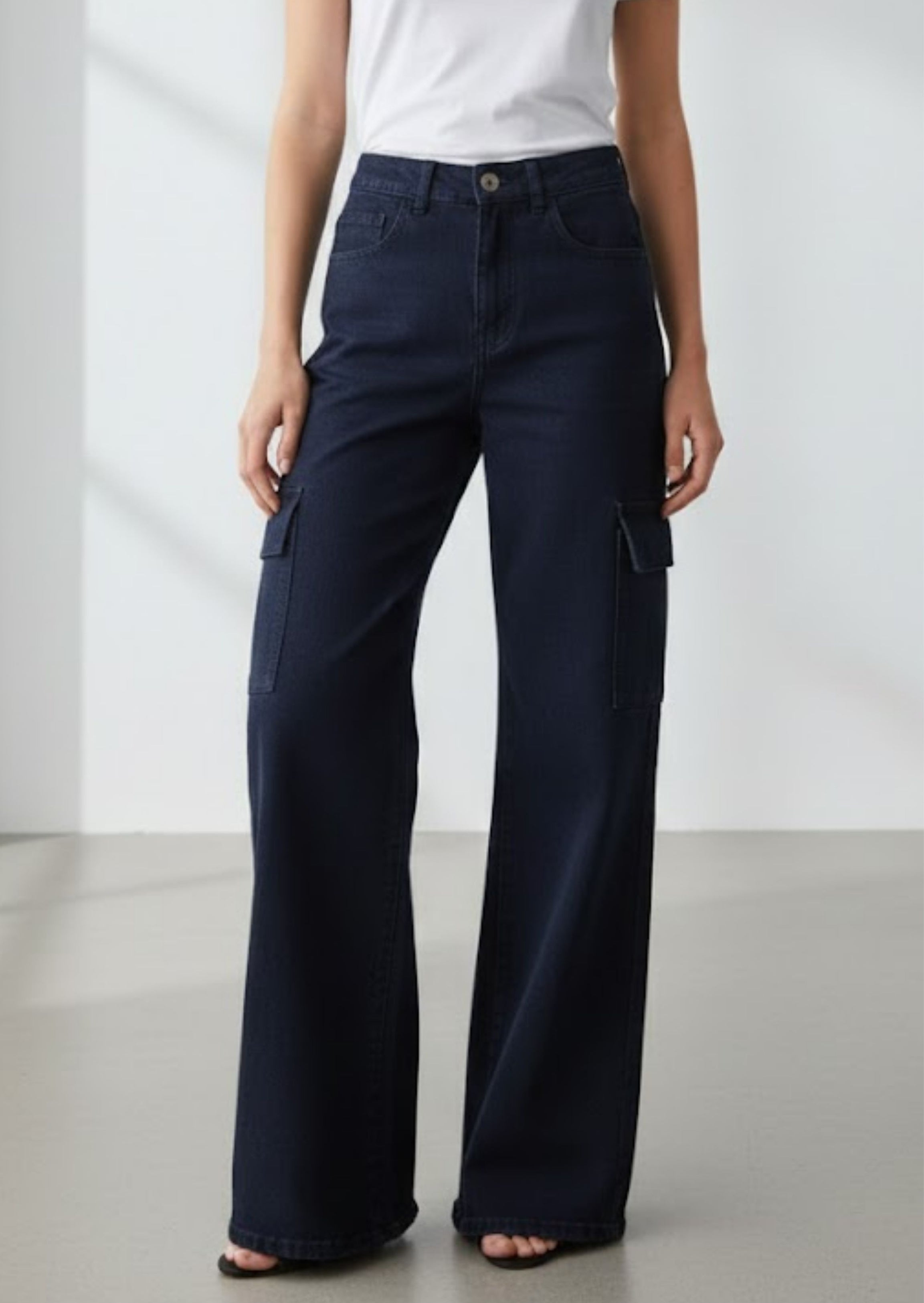 Ladies Baggy Cargo Jeans